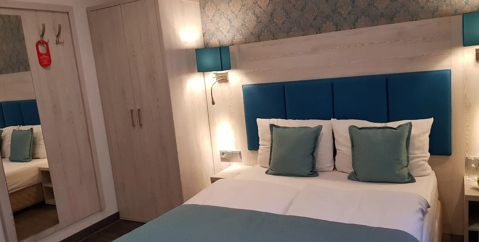 Hotel Budapester Hof Hamburg 2*,