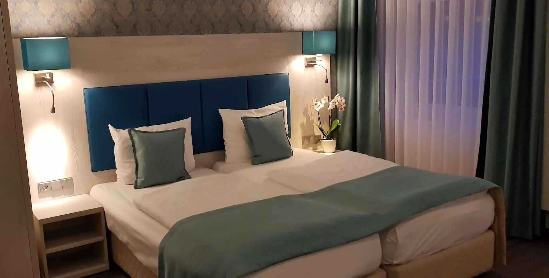 Hotel Budapester Hof Hamburg 2*,