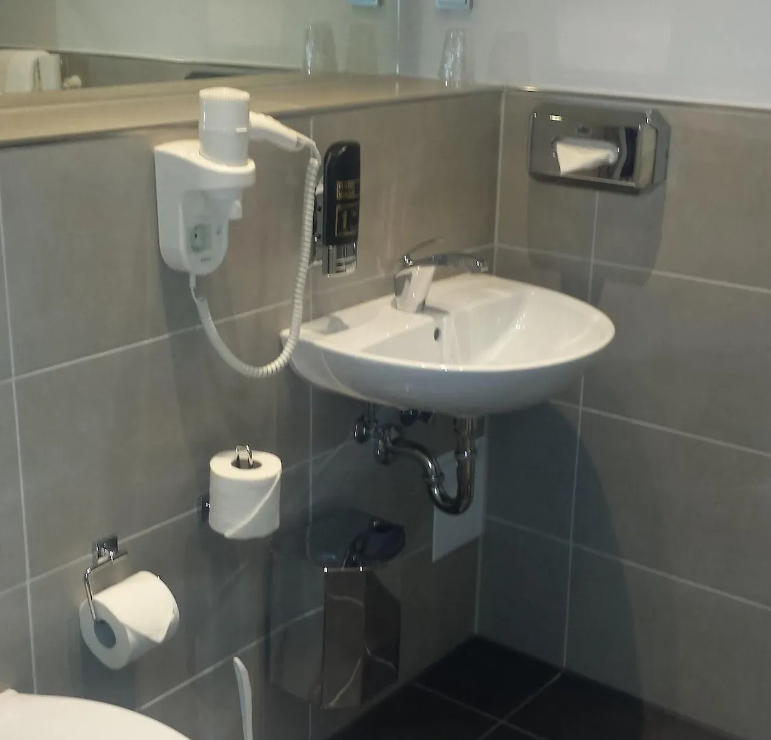 Hotel Budapester Hof Hamburg 2*,  Germany