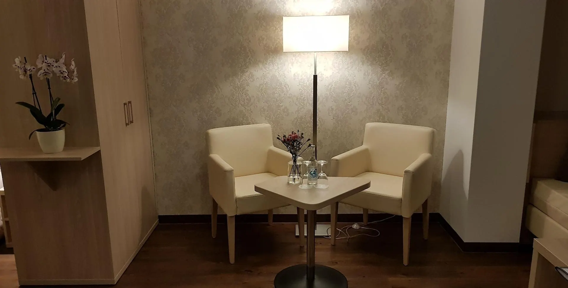 Hotel Budapester Hof Hamburg 2*,  Germany