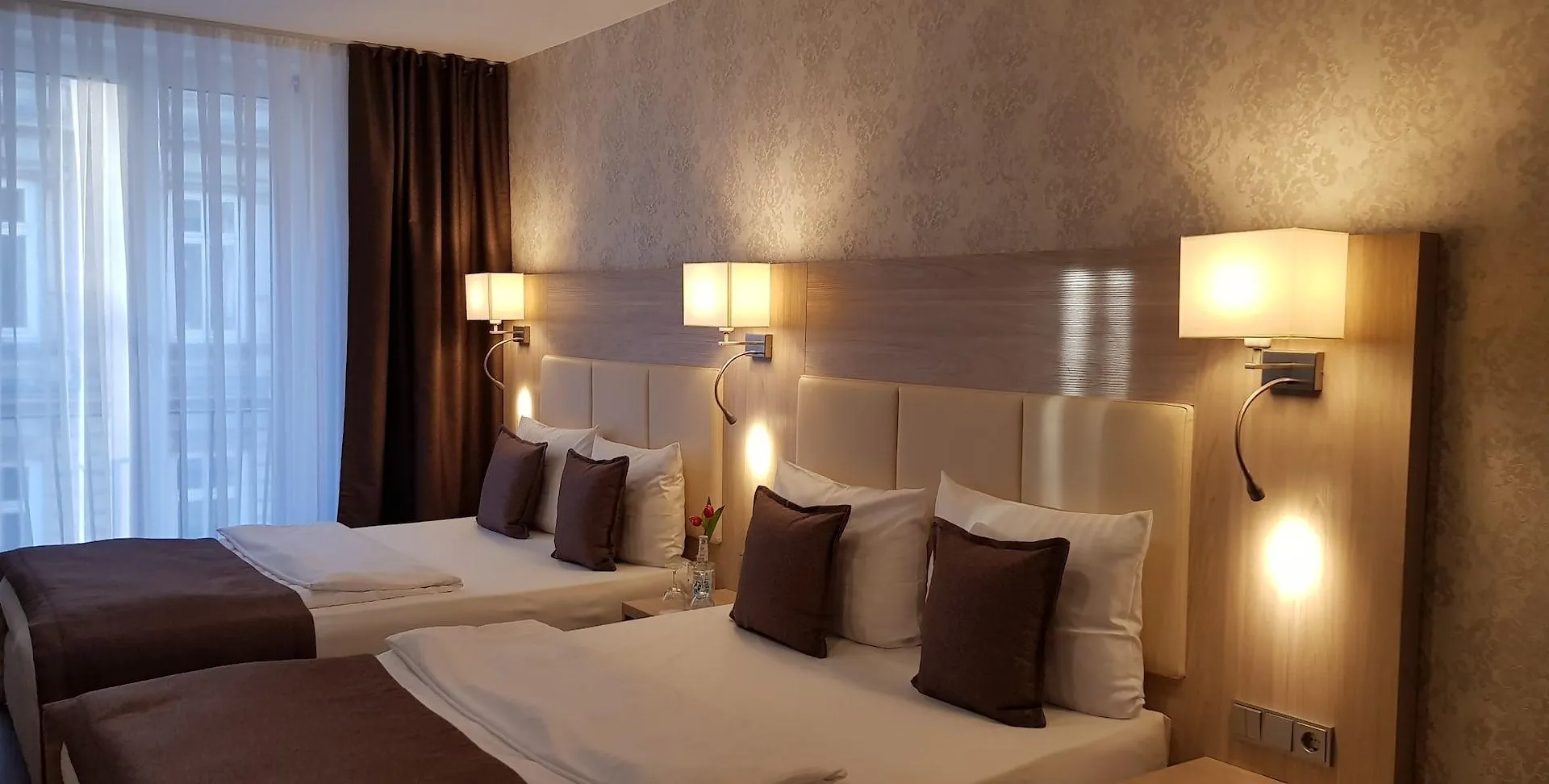 Hotel Budapester Hof Hamburg 2*,