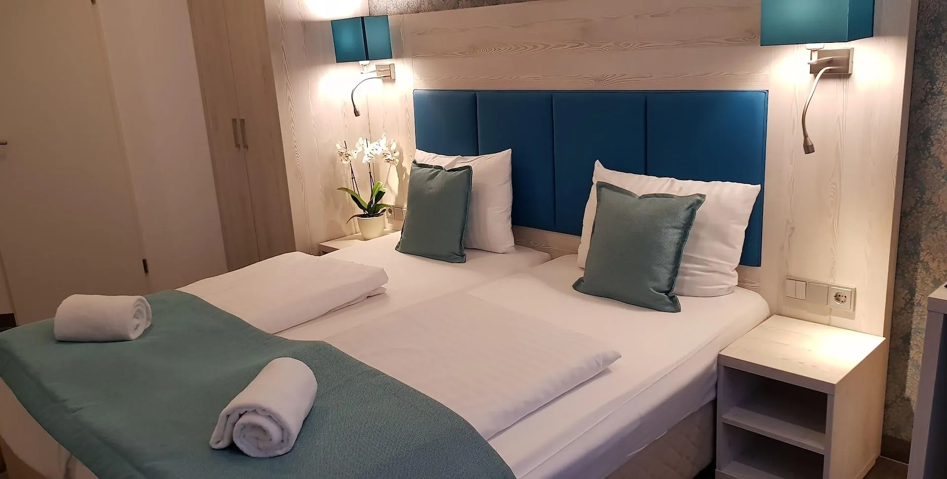 Hotel Budapester Hof Hamburg Germany