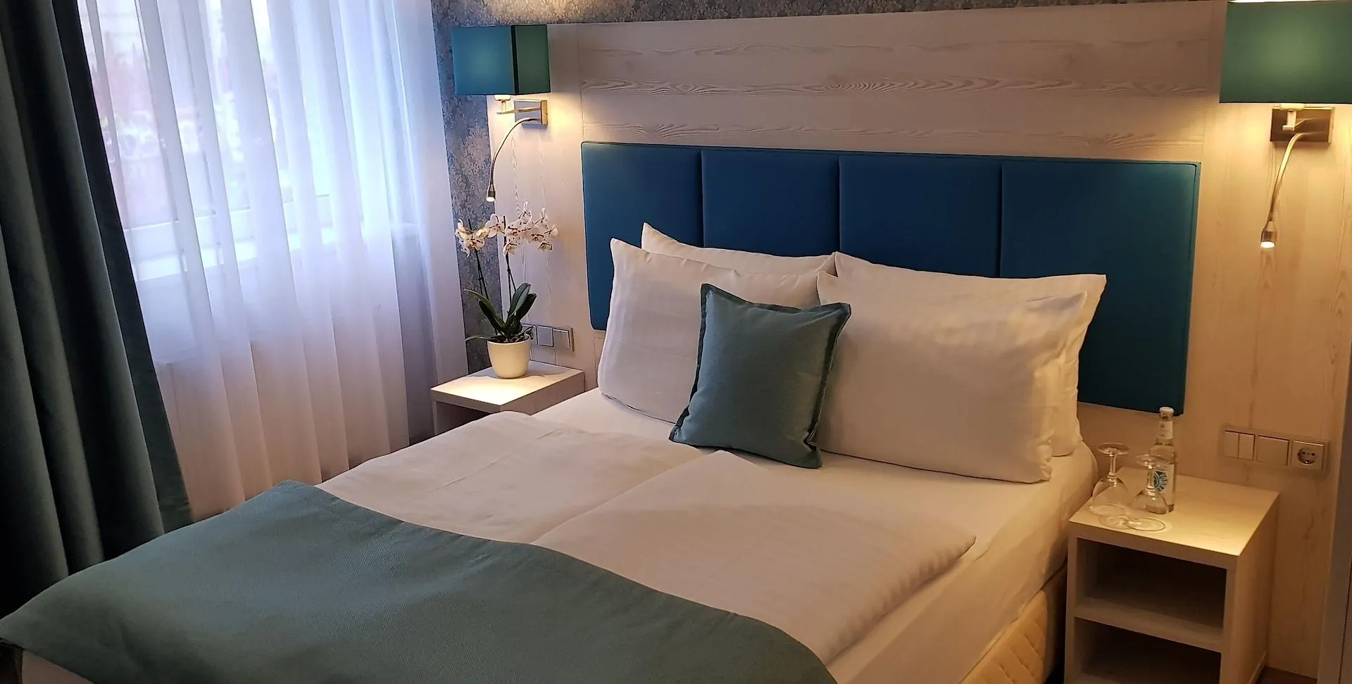 Hotel Budapester Hof Hamburg 2*,  Germany